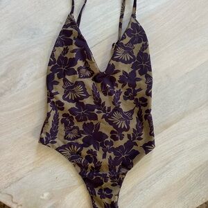 ✖️[SOLD]✖️ ACACIA